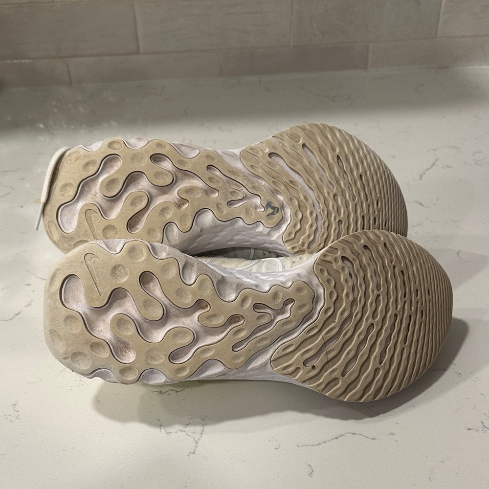 Nike React Sneakers - image 5